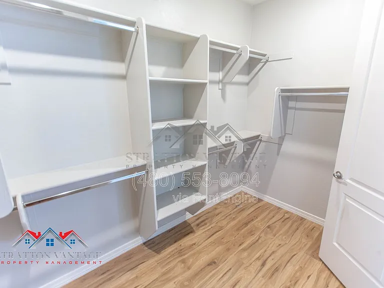 15244 W Moreland St — Photo 17