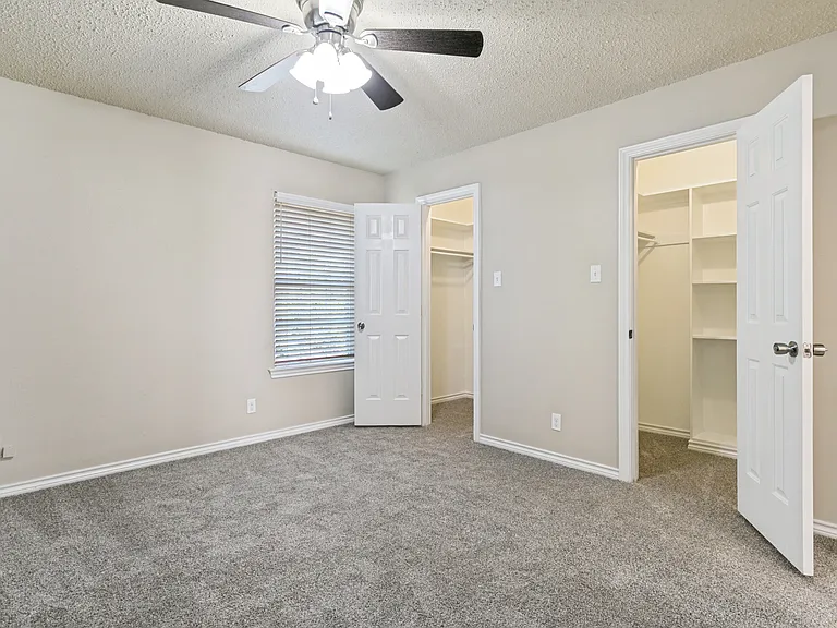 2306 Birchbrook Ct — Photo 18