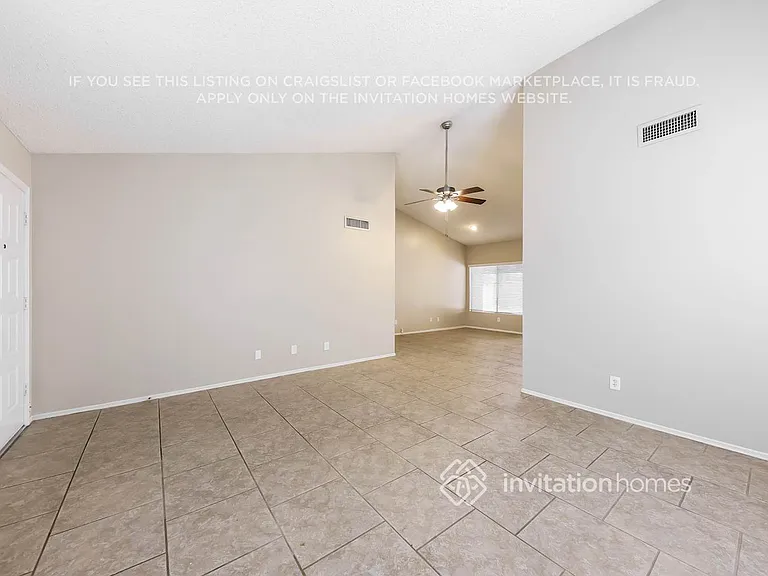 1320 E Tonto Ln — Photo 3