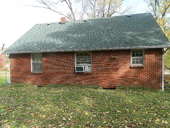 5th image of 725 Woodmere Dr