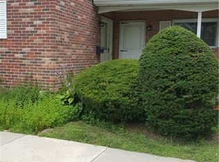 236 Edgemoor Rd APT E, Bridgeport, CT 06606