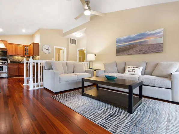 503 Tam O Shanter DRIVE #D, Fontana, WI 53125