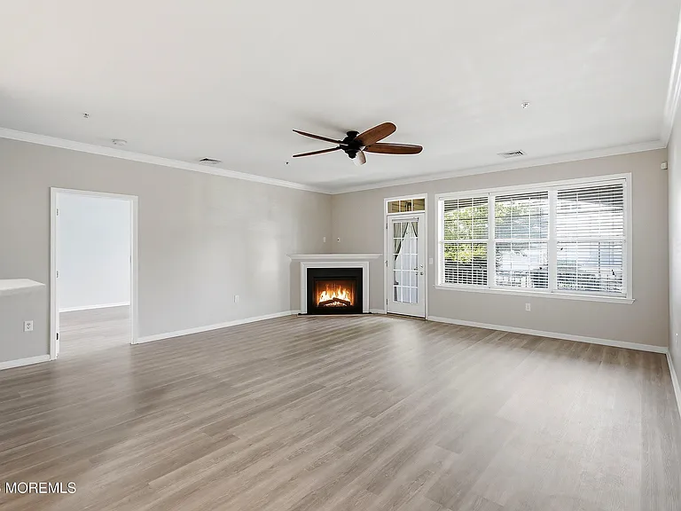 313 Mill Pond Way — Photo 5