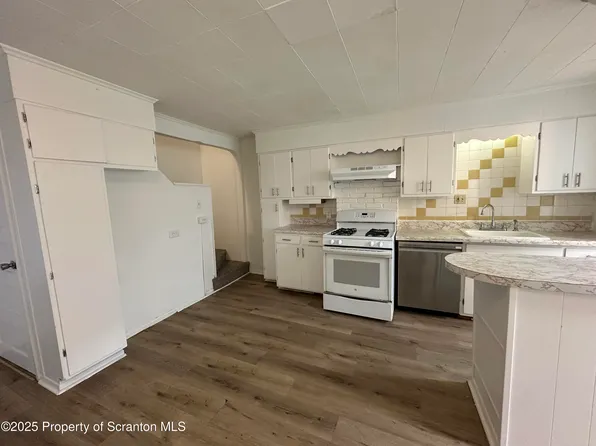 113 N Fulton St, Wilkes Barre, PA 18702