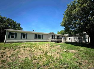 10783 Overbrook Ln, Ozawkie, KS 66070