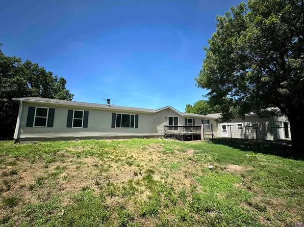 10783 Overbrook Ln, Ozawkie, KS 66070