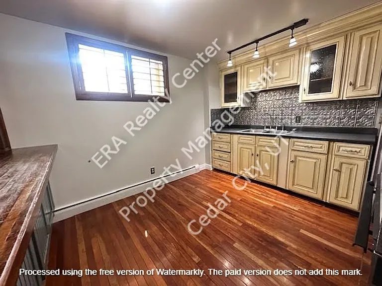 282 S Dewey Ave #B — Photo 7