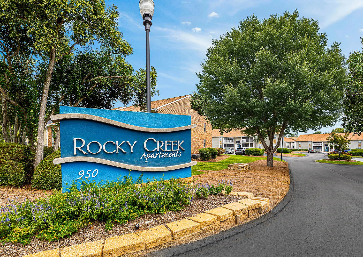 Rocky Creek Apartments — Photo 1