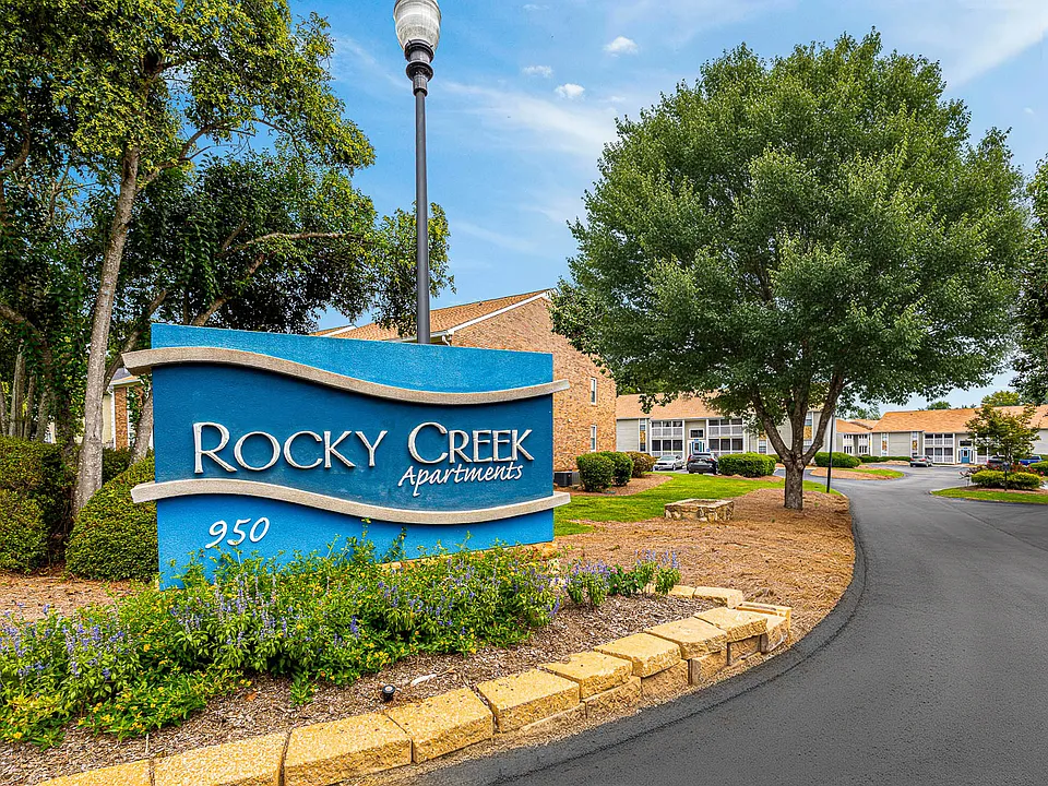 Rocky Creek Apartments