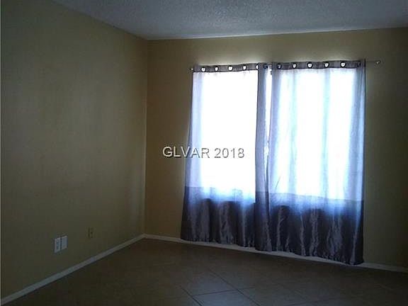 3rd image of 310 Clover Glen Ct #0