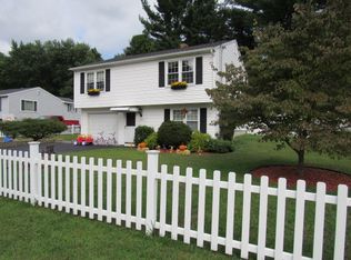 236 River Bank Rd, Manchester, NH 03103