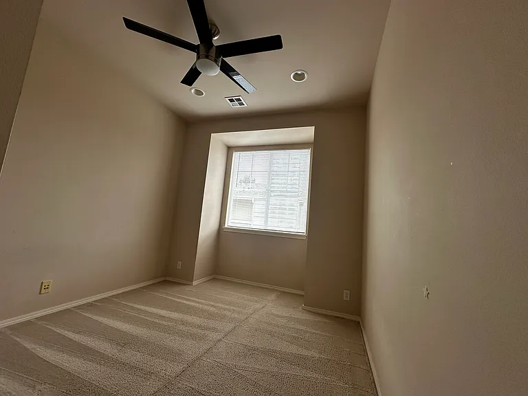 18866 NE 63rd Way #103 — Photo 12