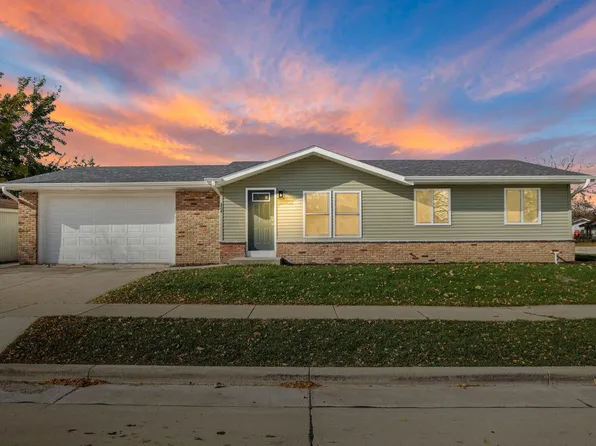 6904 57th AVENUE, Kenosha, WI 53142