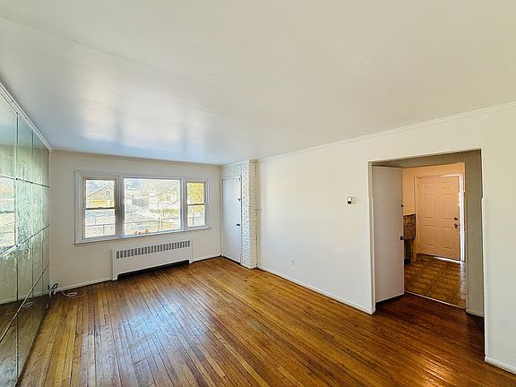 2nd image of 26 Midwood St Floor 1