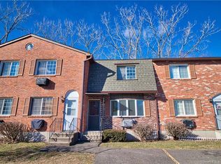 52 Sharon Rd APT 5, Waterbury, CT 06705