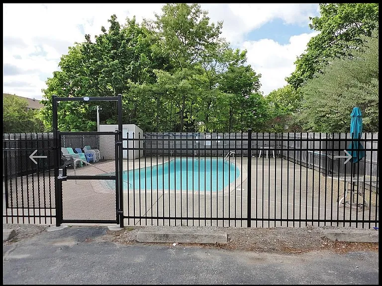 200 Woodlawn Ave — Photo 15