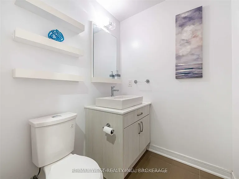 9199 Yonge St #SE415 — Photo 17