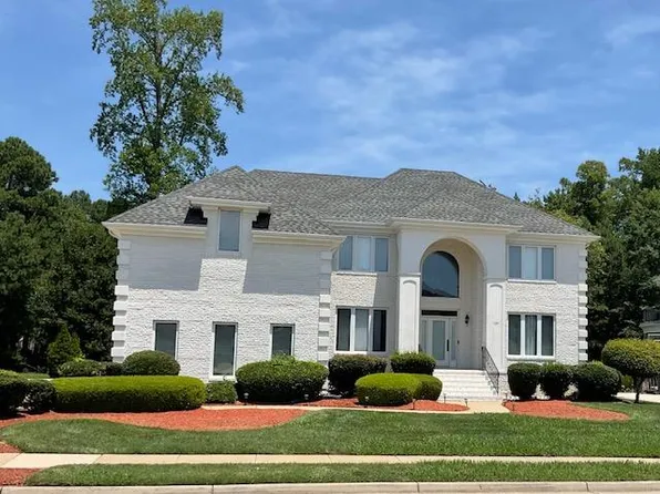 1324 Simon Dr, Chesapeake, VA 23320