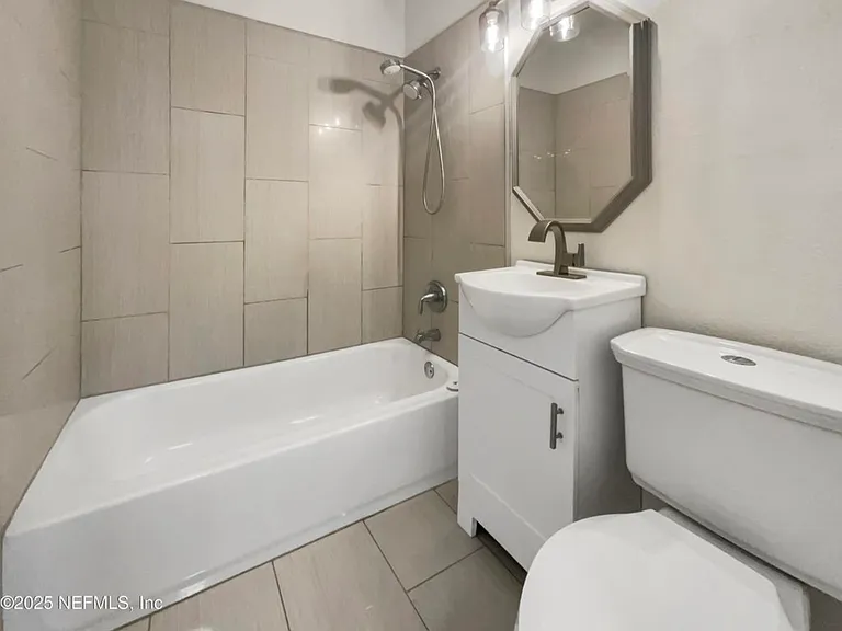 4610 Cedarwood Rd — Photo 10