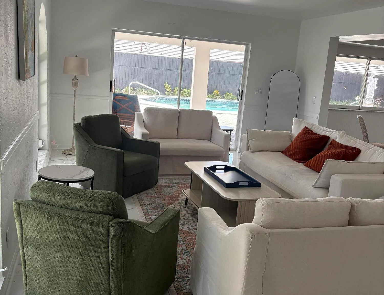 5 bed, 4.5 bath, 4346 sqft, $12,000 — Photo 4