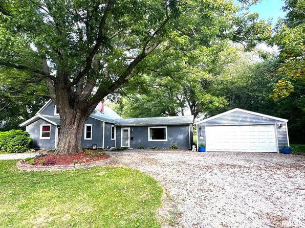 307 Division St, Knoxville, IL 61448