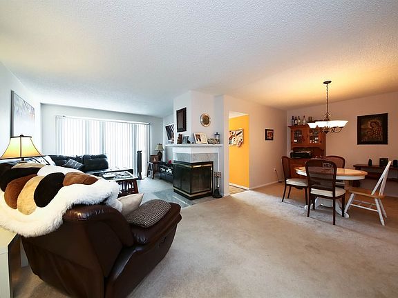 3rd image of 2304 Winder Dr