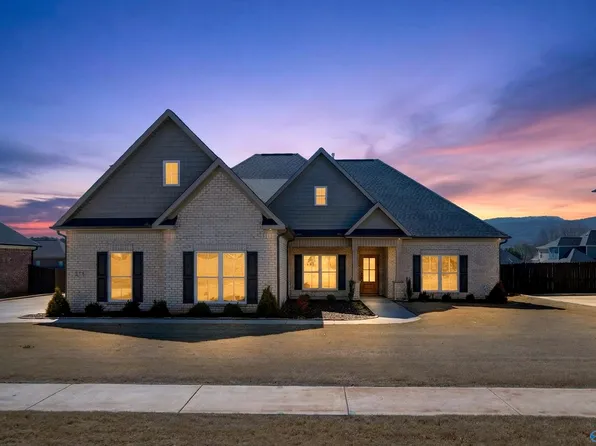 220 Oakland View Dr, Brownsboro, AL 35741