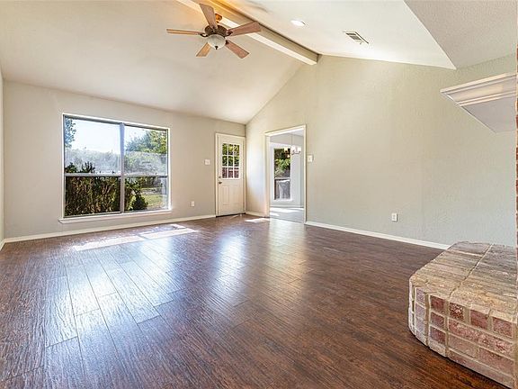 5th image of 3818 Jewell Dr