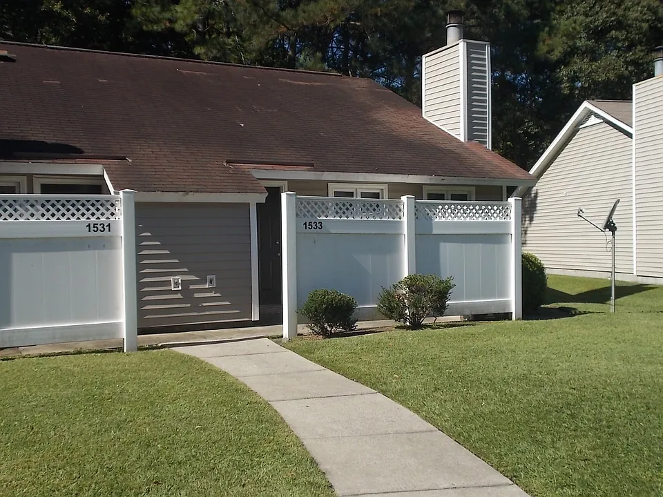 1533 College Way