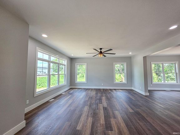 2nd image of 4056 Rosemont Pl