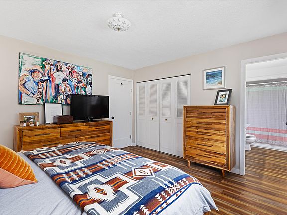 4th image of 8988 B Pemberton Meadows Rd