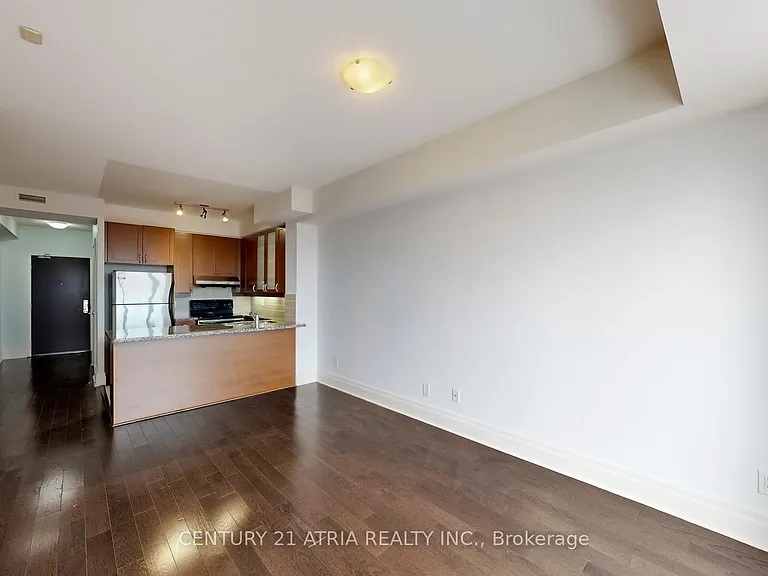 57 Upper Duke Cres #311D — Photo 14