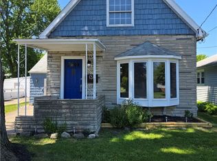 484 79th St, Niagara Falls, NY 14304