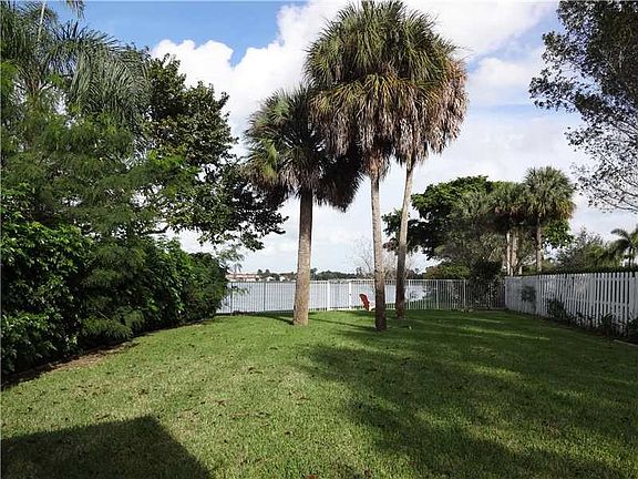 3rd image of 5300 NW 52nd St