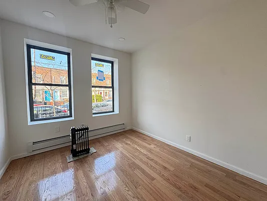 Rented by NY Space Finders Inc. | media 21