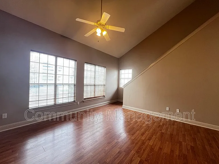 710 E Boyd Dr #1008 — Photo 4