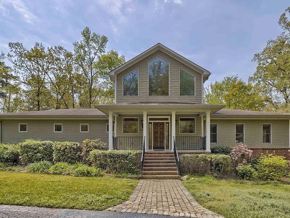 1st image of 644 Rebecca Dr