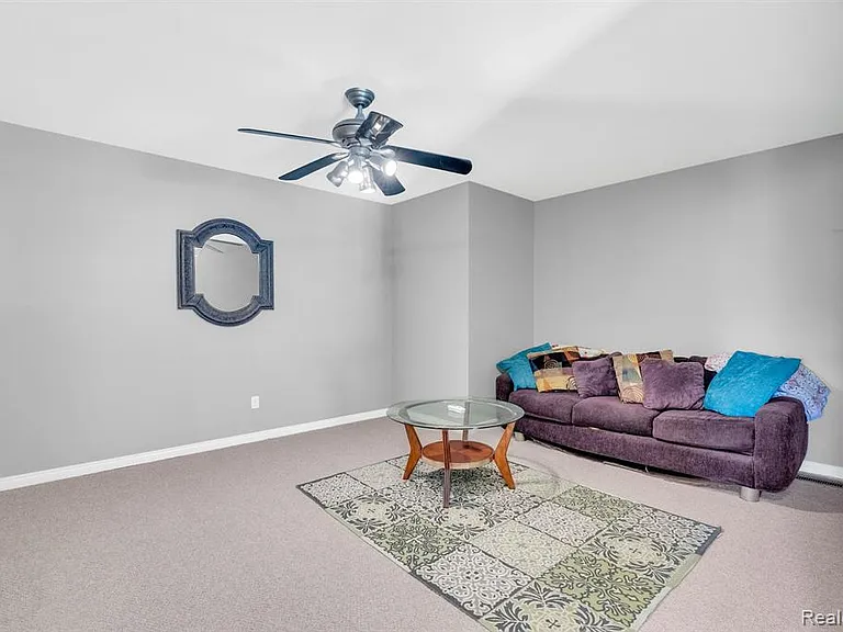 42682 Park Crescent Dr — Photo 26