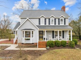 584 Ridge Dr, Winterville, NC 28590