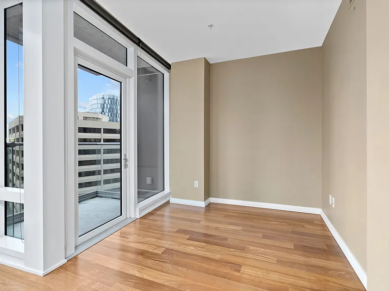 10700 NE 4th St #1112 — Photo 8