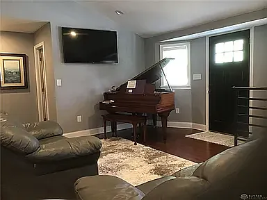 Living room. Yes, that's a baby grand piano! - 3017 La Plata Dr