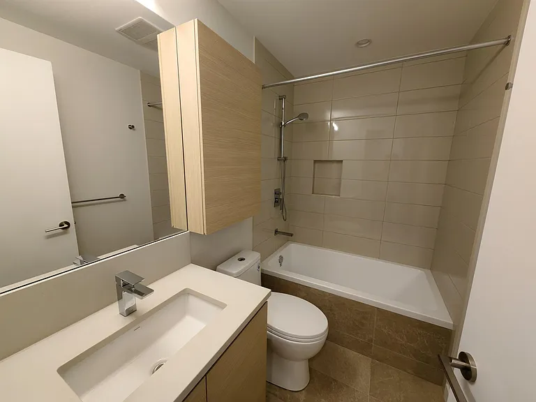2186 Gilmore Ave #1110 — Photo 2