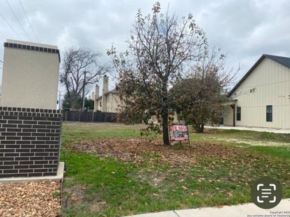 2nd image of 7103 Parkside Pl LOT 13