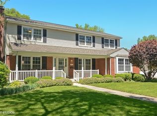 704 E Jules St, Arlington Heights, IL
