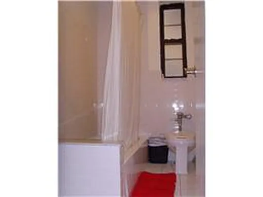 Rented by Douglas Elliman | media 19