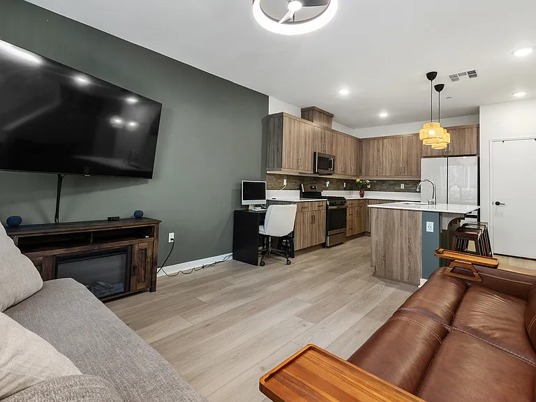 35161 Grove Trl — Photo 12
