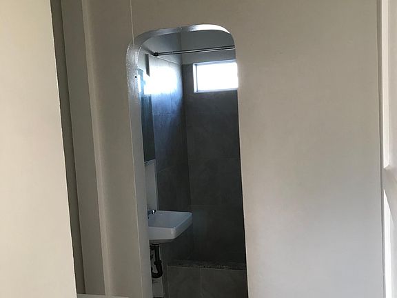 Bathroom, closet