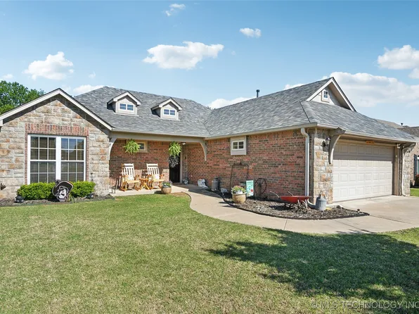 11207 S 278th East Ave, Coweta, OK 74429