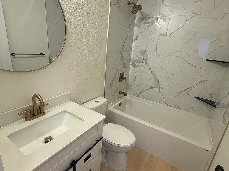 175 134th St E — Photo 3