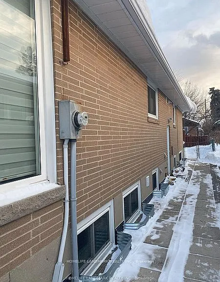 111 Clifton Ave #BASEMENT — Photo 2